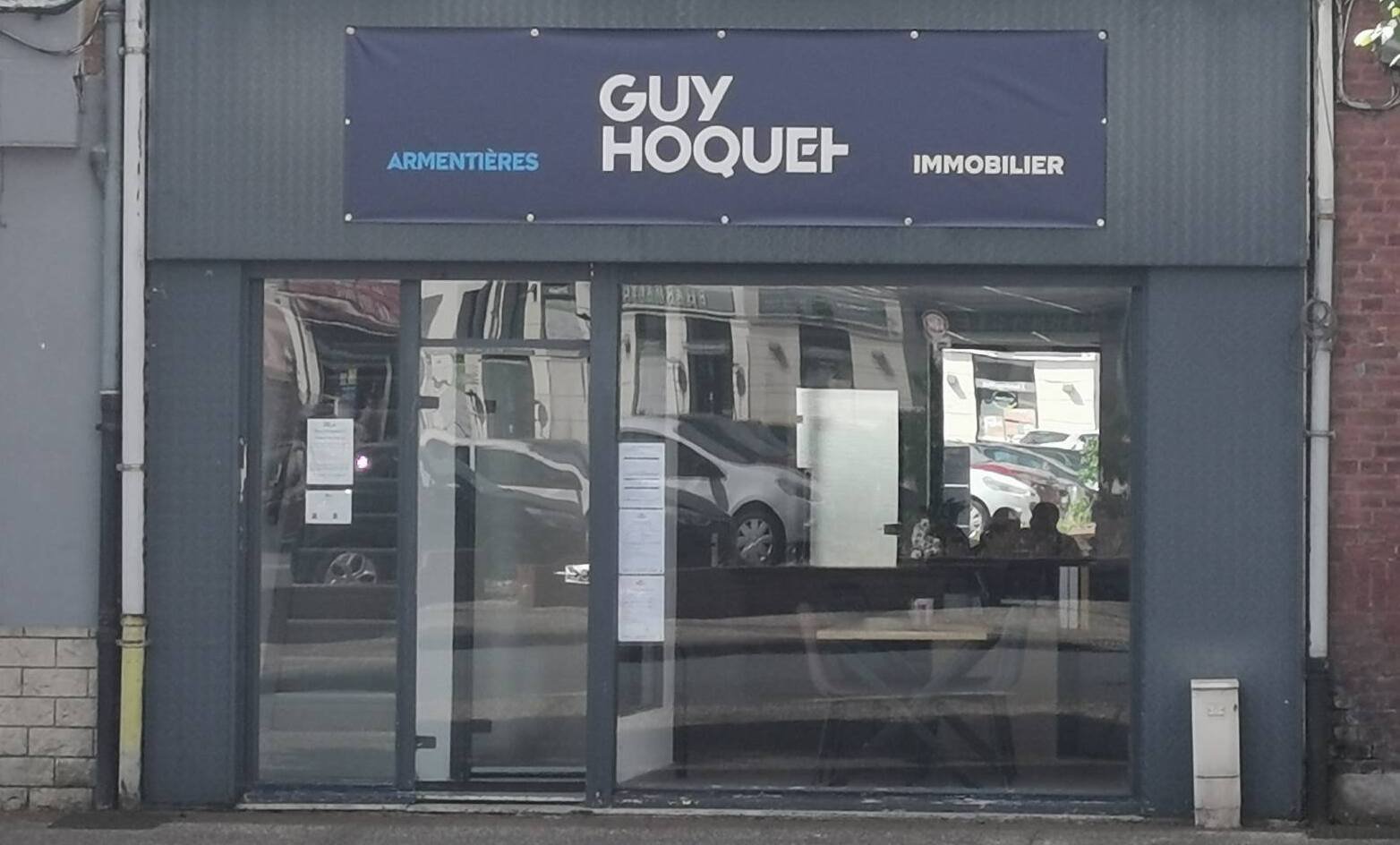 Devanture de Guy hoquet
